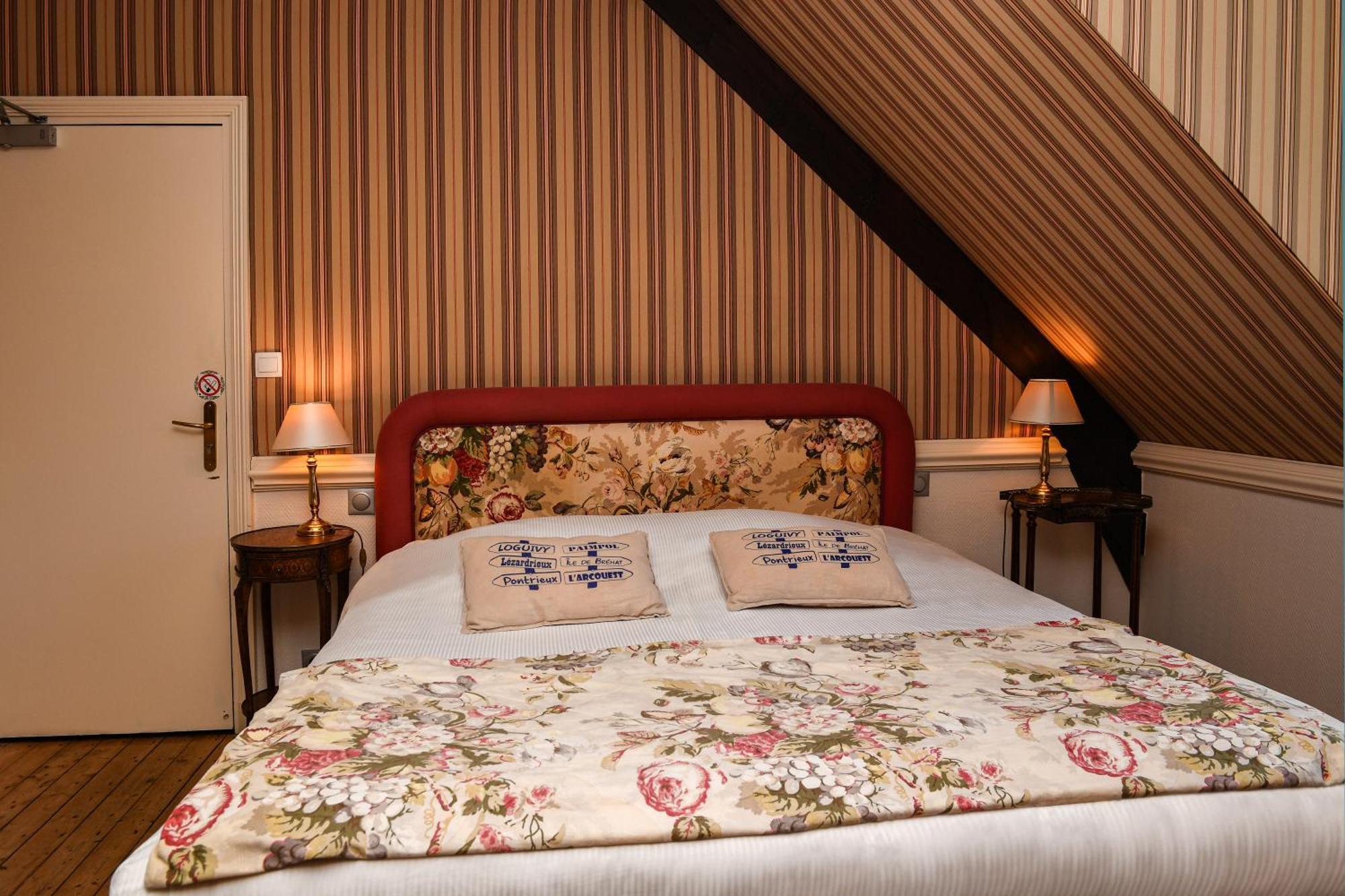 Hotel K'Loys Paimpol Eksteriør billede